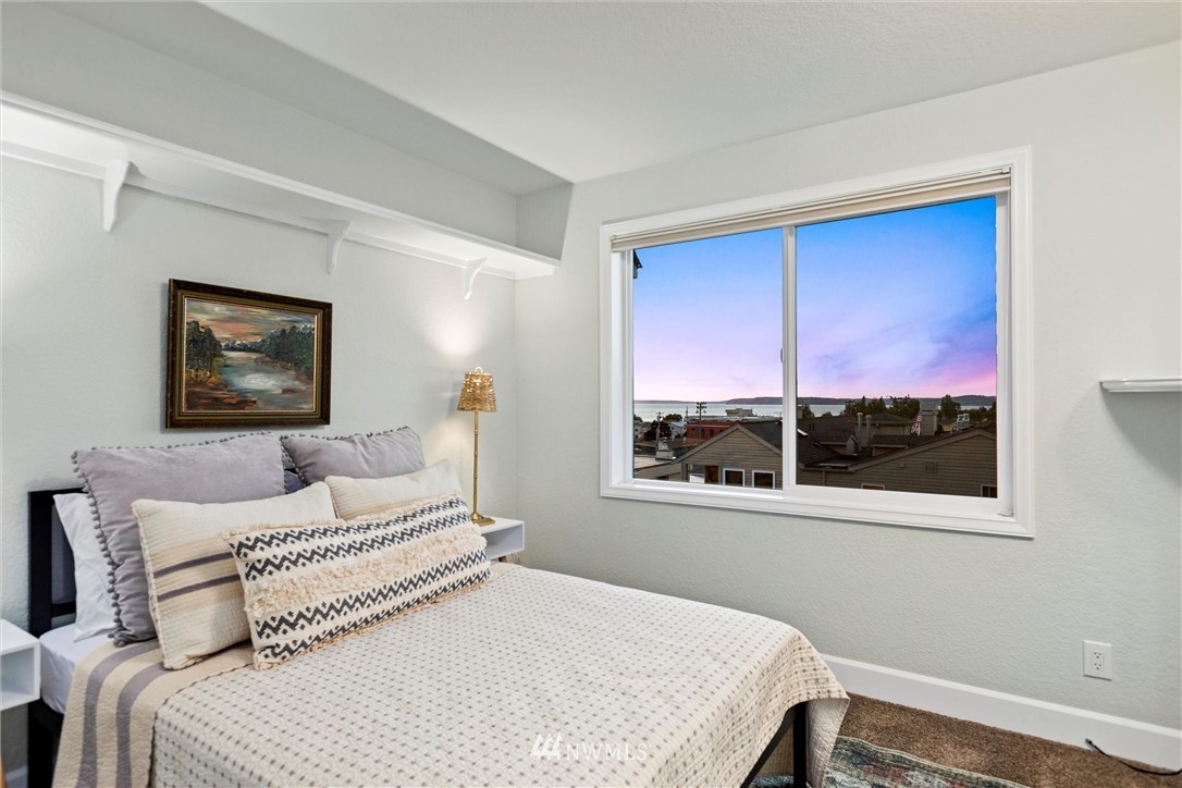 633 Main Street, Unit 202 Edmonds, WA 98020 - Photo 22 of 33
