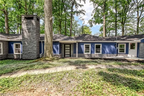 $575,000 | 2531 Timberline Drive, Willoughby Hills, OH 44094