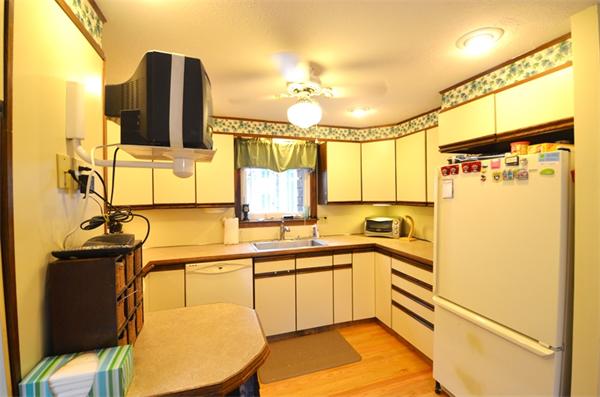 409 Center Street Hanover, MA 02339 - Photo 5 of 30 Gallery Image 5