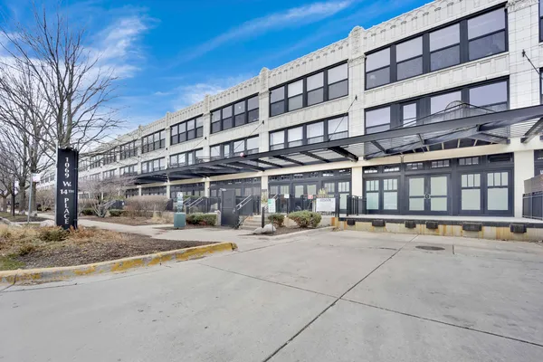 $485,000 | 1069 West 14th Place, Unit 329, Chicago, IL 60608
