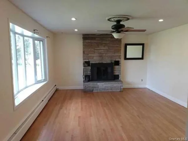 $2,950 | 307 Wildwood Drive, Wappingers Falls, NY 12590