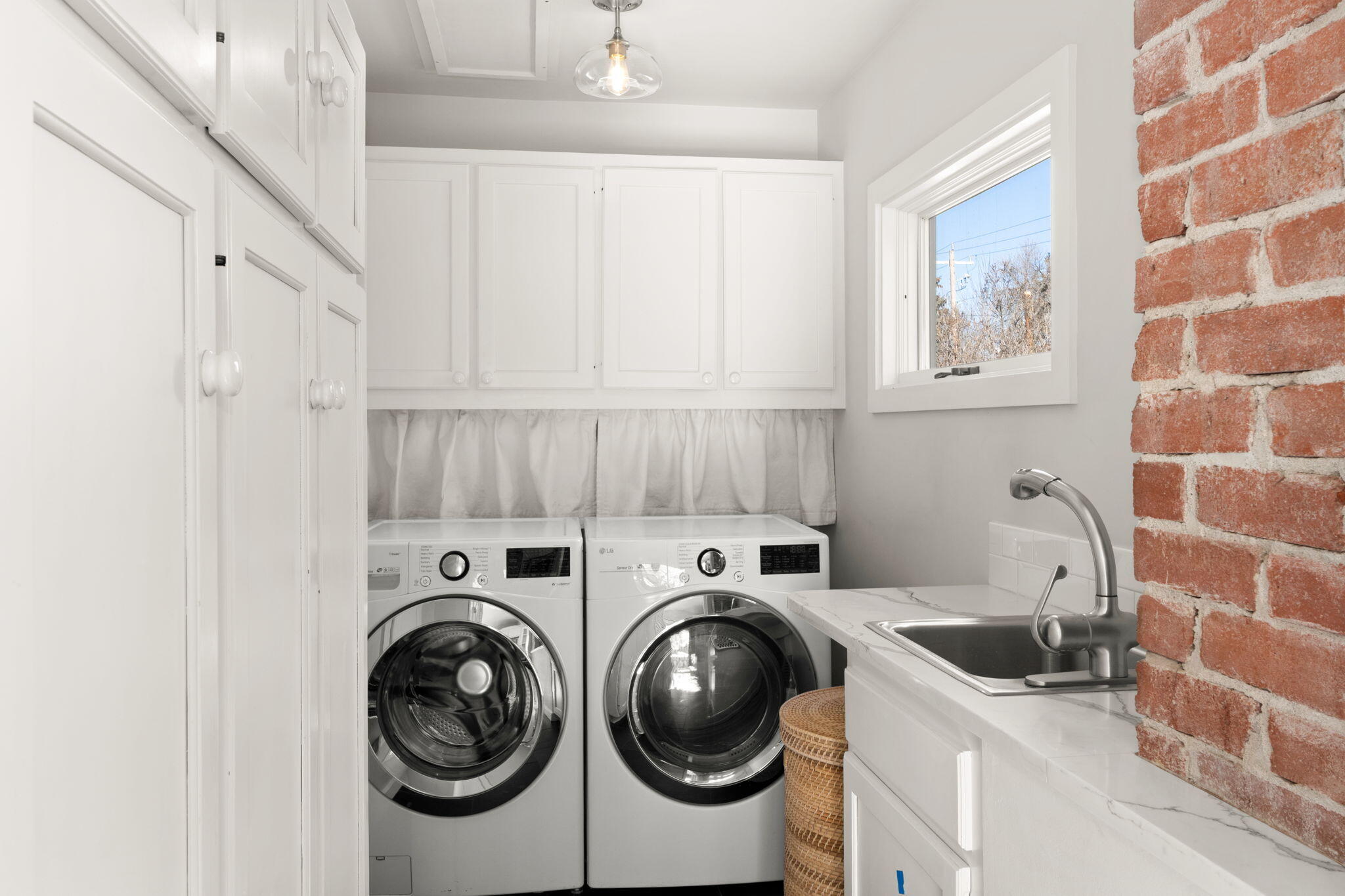 304 North 4th Avenue Hailey, ID 83333 - Photo 13 of 24 Laundry Room