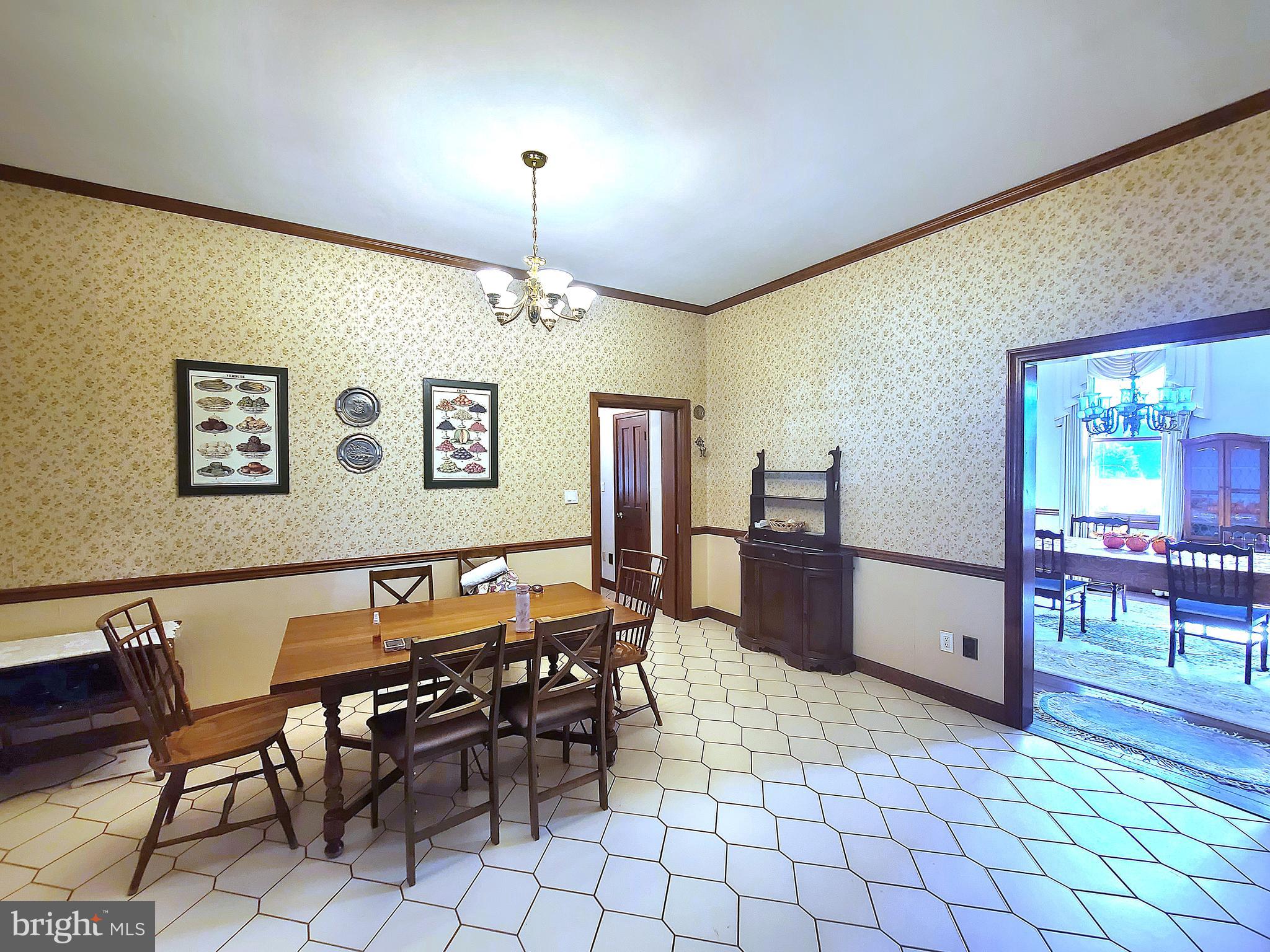 13212 Beaver Dam Road Cockeysville, MD 21030 - Photo 14 of 55 a view of a dining room with furniture