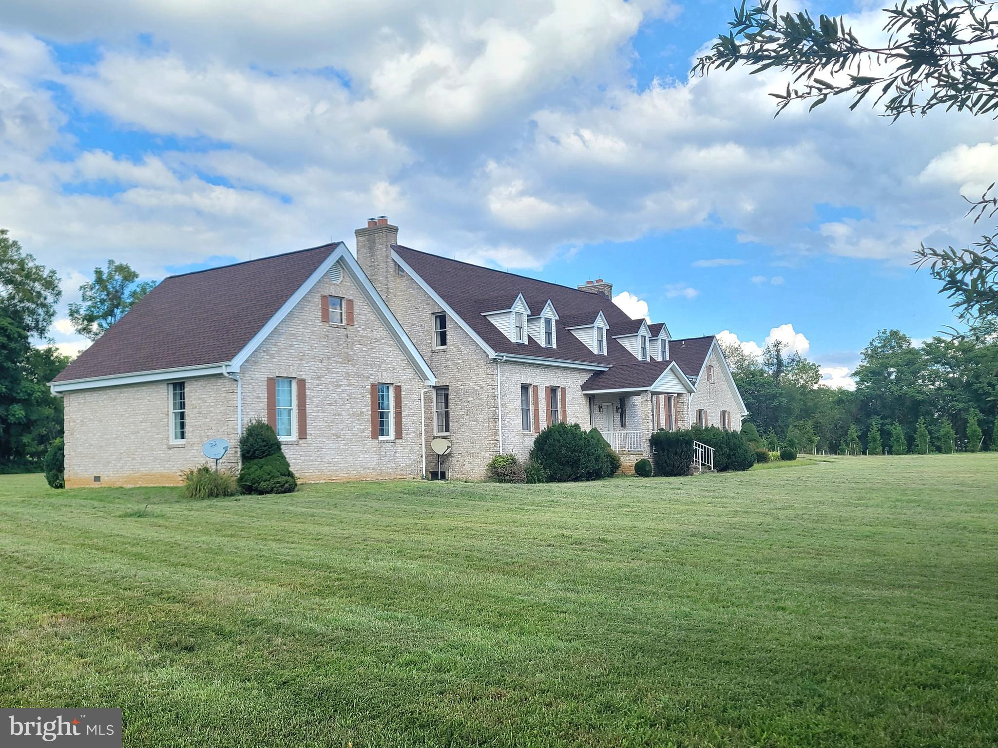 13212 Beaver Dam Road Cockeysville, MD 21030 - Photo 5 of 55 a view of a house with a yard