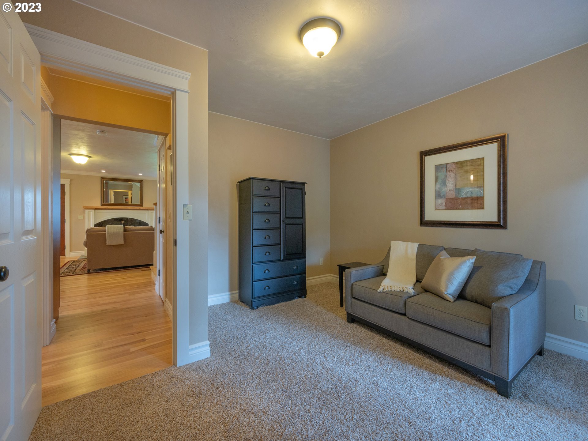 37692 Wheeler Road Dexter, OR 97431 - Photo 20 of 48 a living room with furniture and a couch