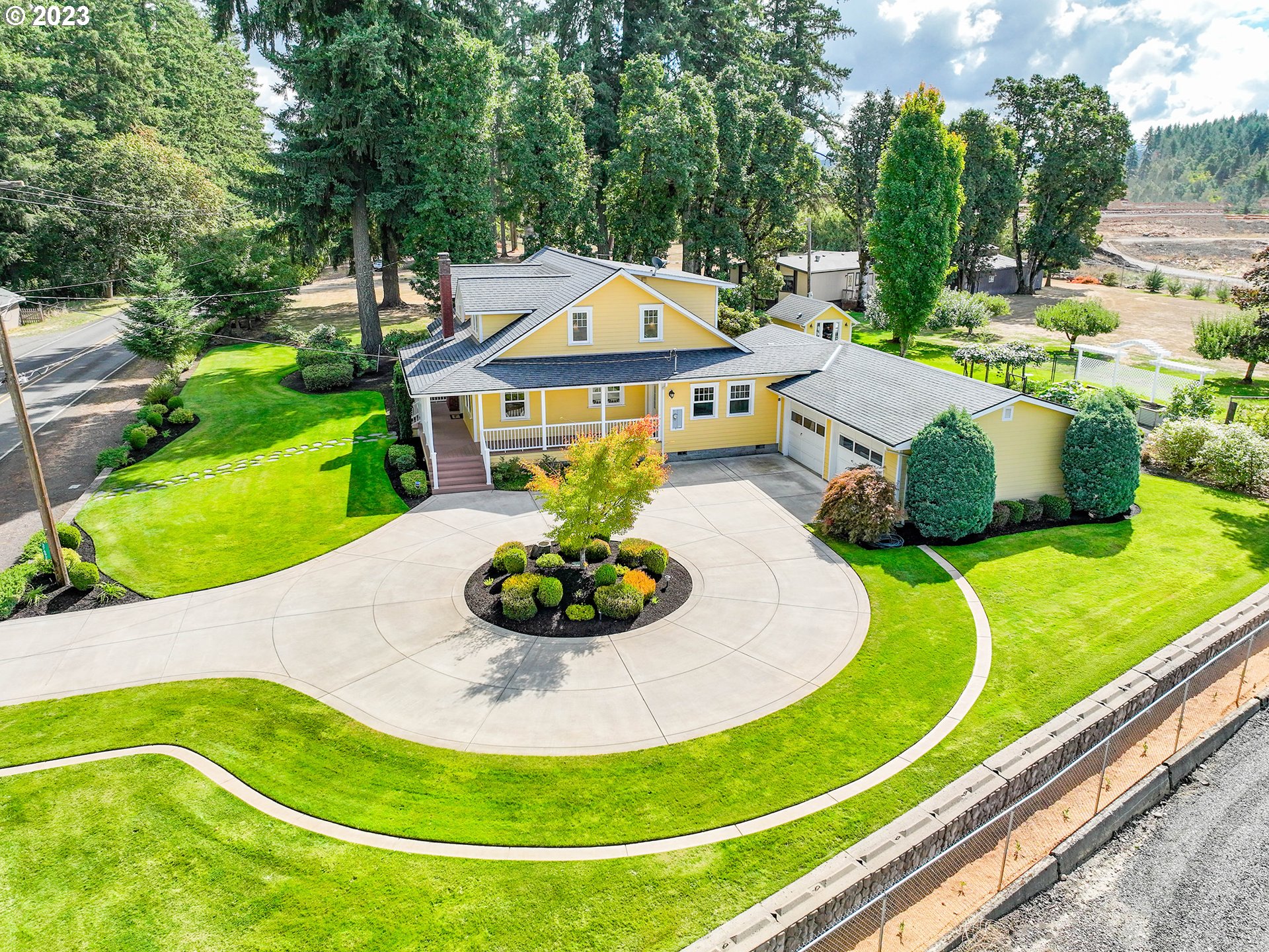 37692 Wheeler Road Dexter, OR 97431 - Photo 41 of 48 a view of a swimming pool with a yard and plants