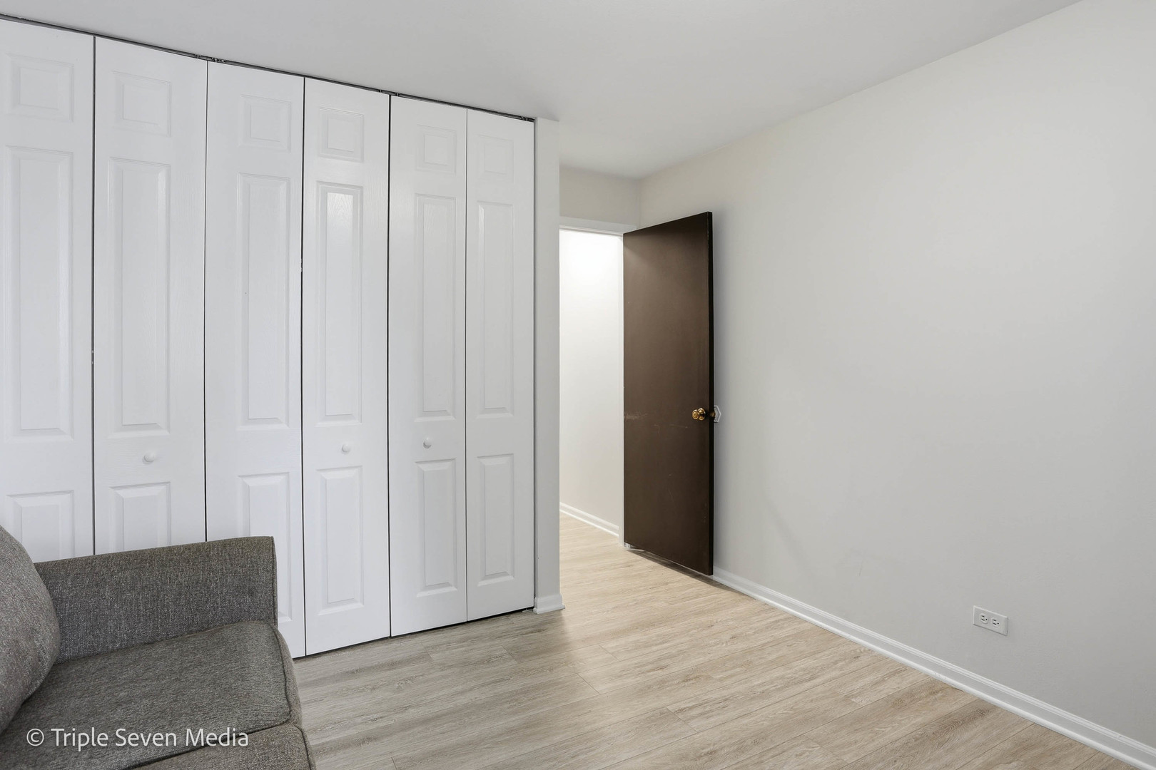 440 Raintree Court, Unit 1G Glen Ellyn, IL 60137 - Photo 17 of 27