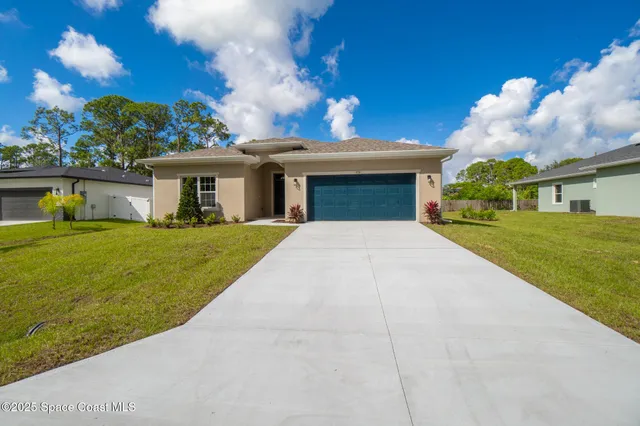 $339,000 | 834 Hartsdale Avenue Southwest, Palm Bay, FL 32908