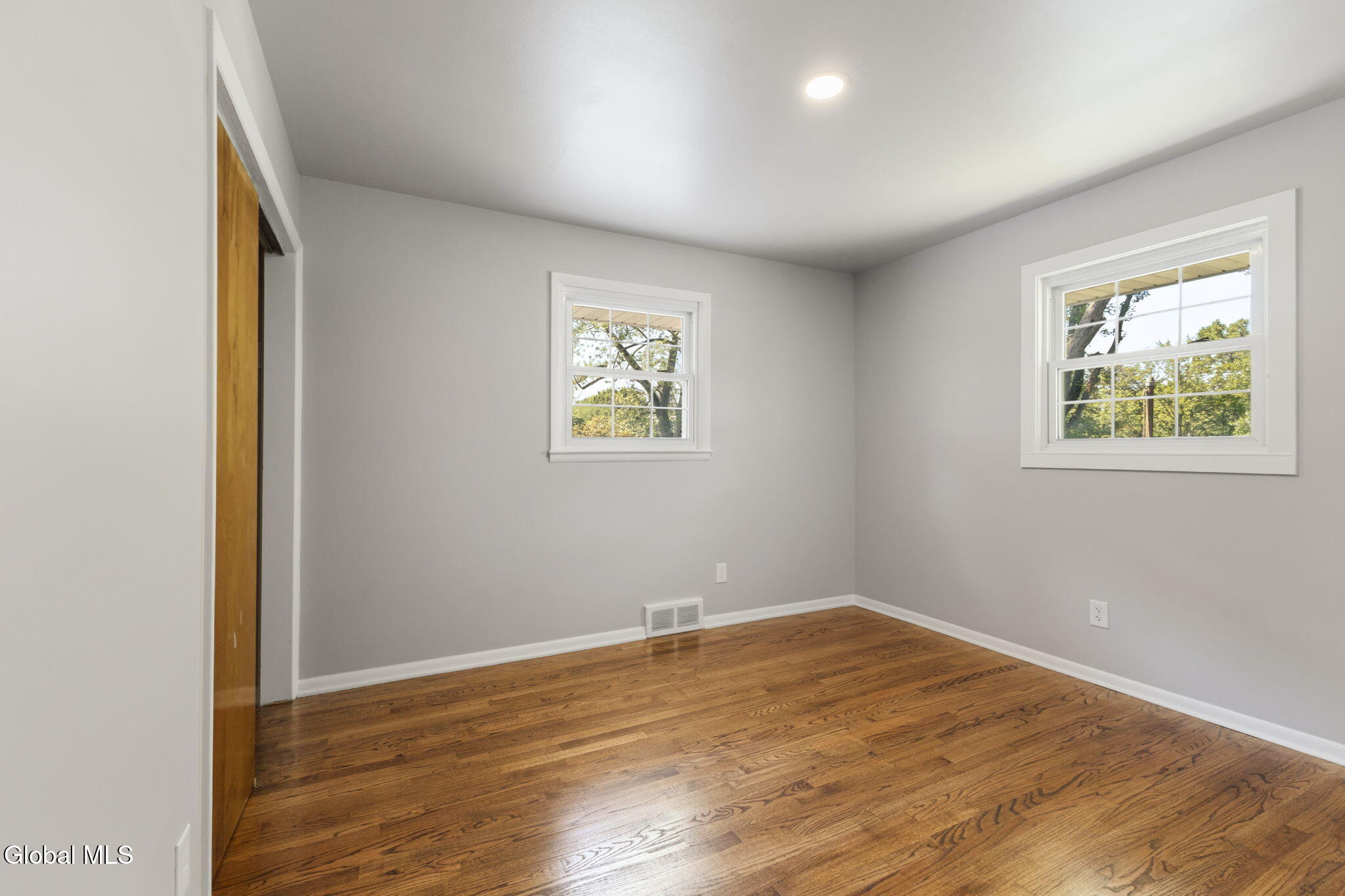5 Salisbury Road Bethlehem, NY 12054 - Photo 33 of 41 28-5SalisburyRd_28
