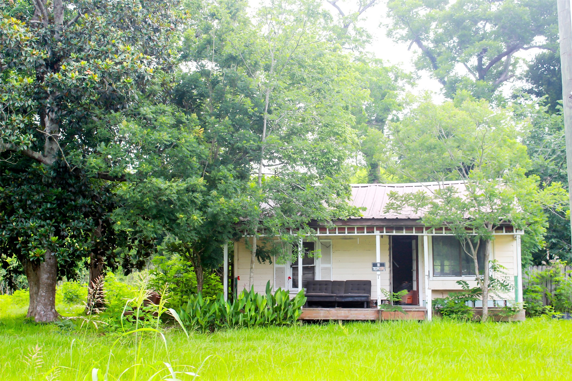 120 Creekside Drive Angleton, TX 77515 - Photo 2 of 22