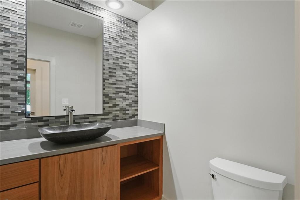 6112 North Mattox Road Kansas City, MO 64151 - Photo 14 of 56