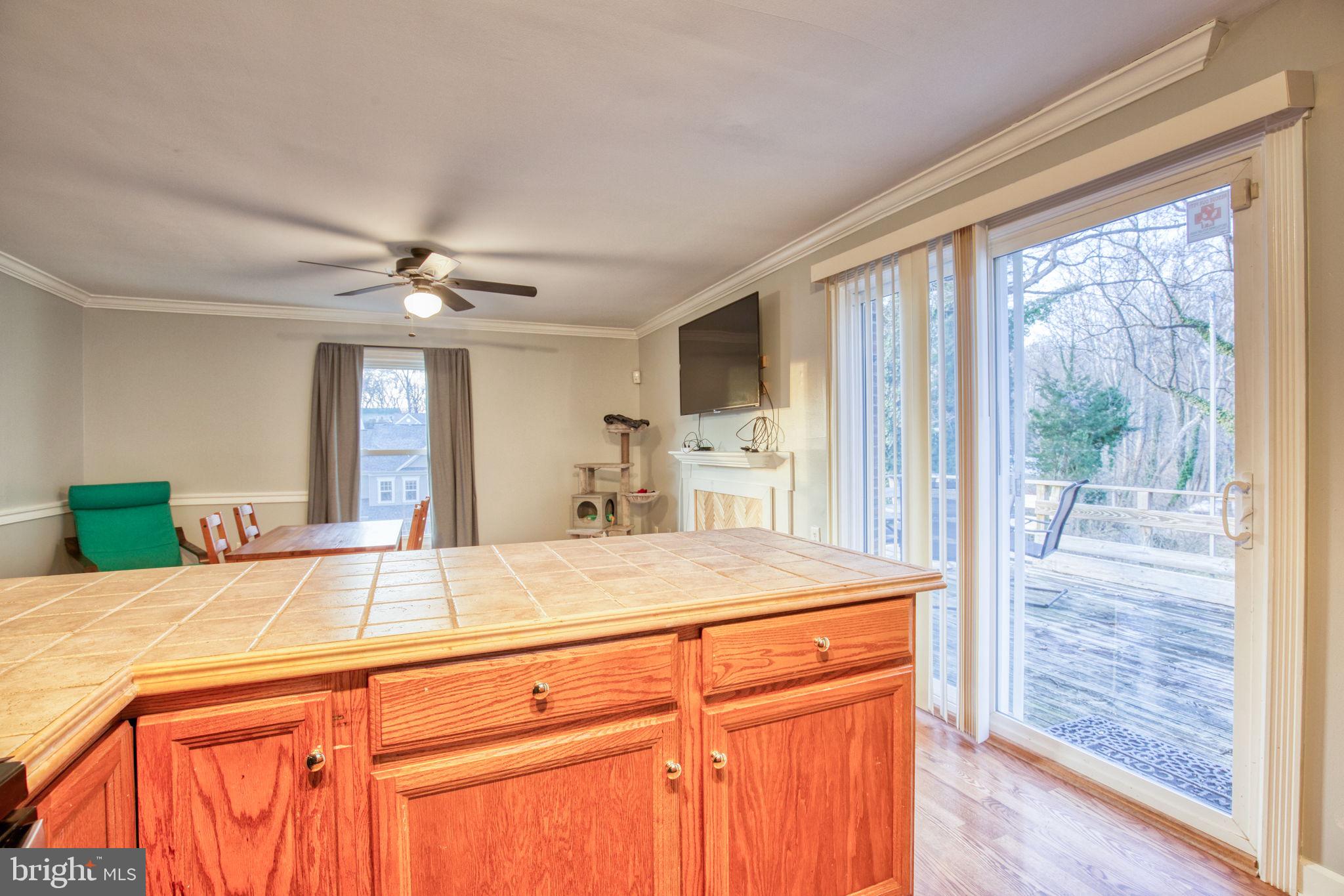 19129 Windsor Road Triangle, VA 22172 - Photo 14 of 36 Gallery Image 14
