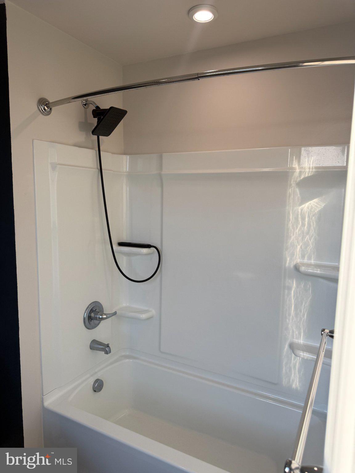 110 Mariners Way Cambridge, MD 21613 - Photo 13 of 22 Sleek and modern bathroom oasis.