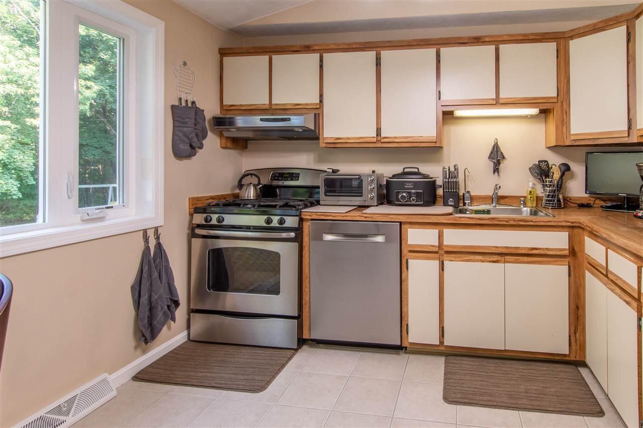 4 Bridle Path Merrimack, NH 03054 - Photo 5 of 24
