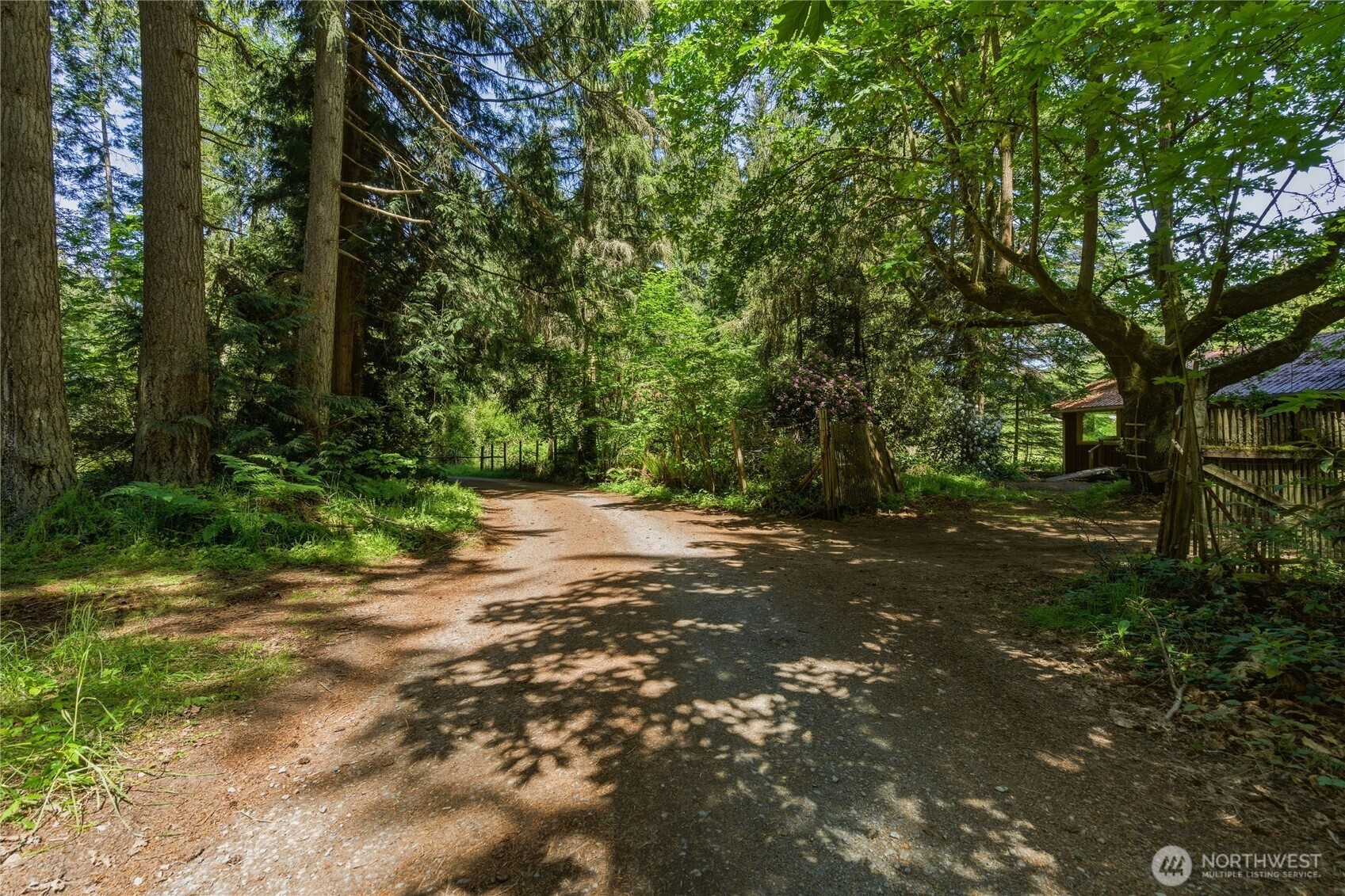 3511 Quade Road Clinton, WA 98236 - Photo 38 of 40