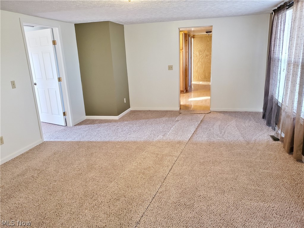 988 Plymouth Ridge Road Ashtabula, OH 44004 - Photo 14 of 26