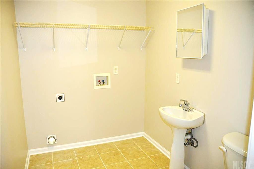 205 Hickory Street Rhodhiss, NC 28630 - Photo 6 of 25 Gallery Image 6