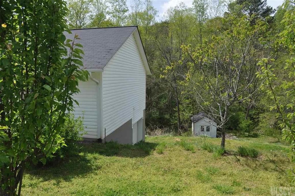 205 Hickory Street Rhodhiss, NC 28630 - Photo 10 of 25 Gallery Image 10