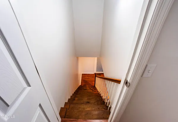 $159,900 | 802 Locust Street, Unit 3, Rogersville, TN 37857