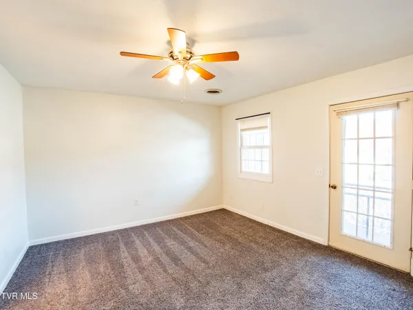 $159,900 | 802 Locust Street, Unit 3, Rogersville, TN 37857
