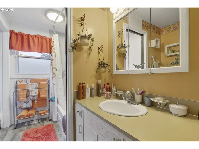 $449,500 | 17821 Southeast Morrison Court, Portland, OR 97233