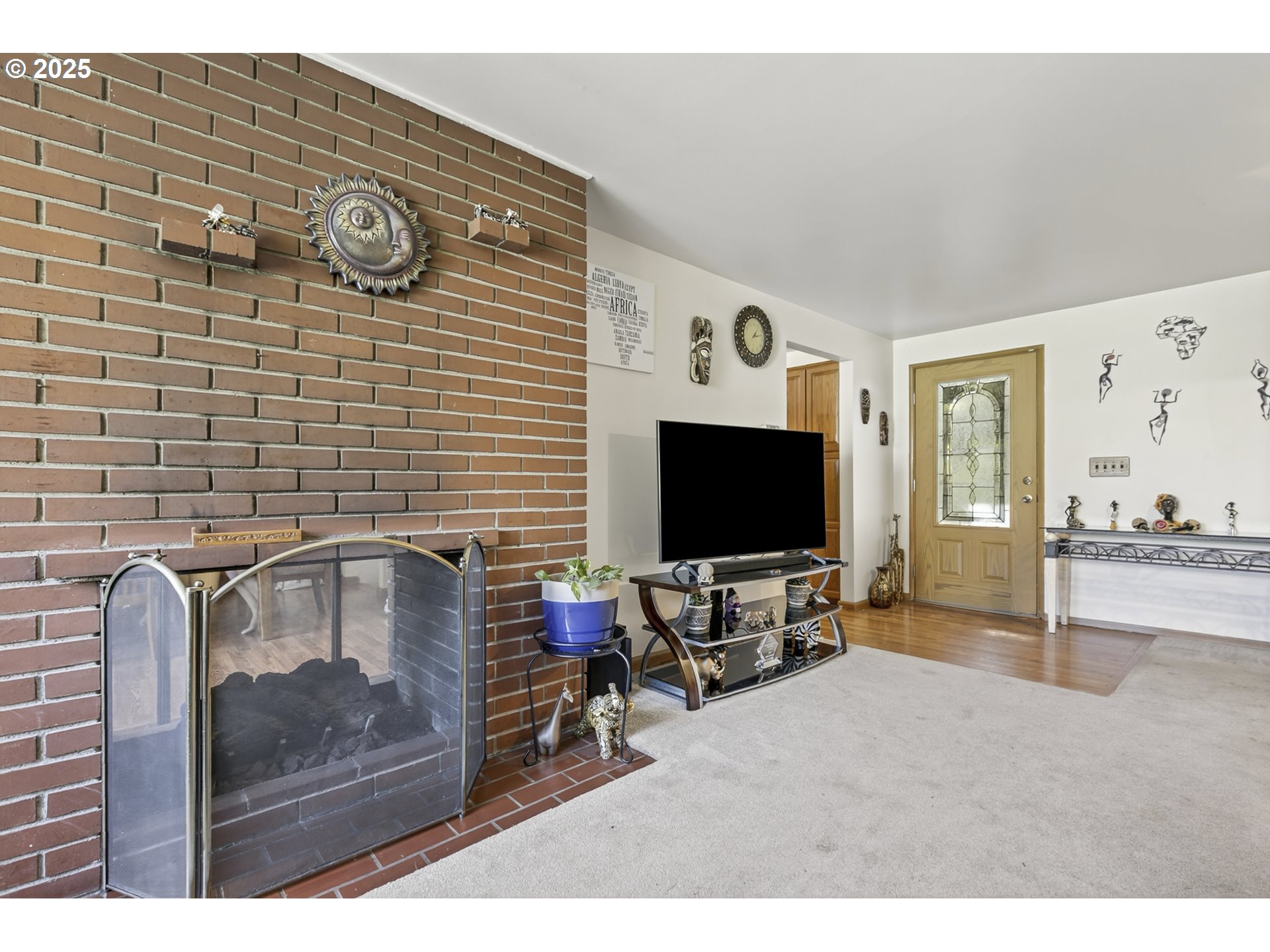 17821 Southeast Morrison Court Portland, OR 97233 - Photo 8 of 39