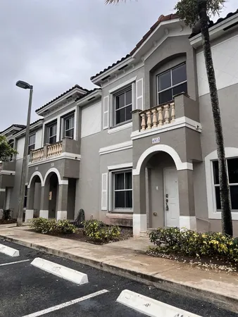 $2,300 | 4915 Southwest 140th Terrace, Unit 8, Miramar, FL 33027