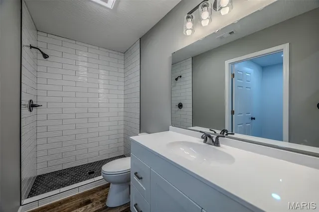 $279,900 | 23350 Marvel Drive, Lebanon, MO 65536