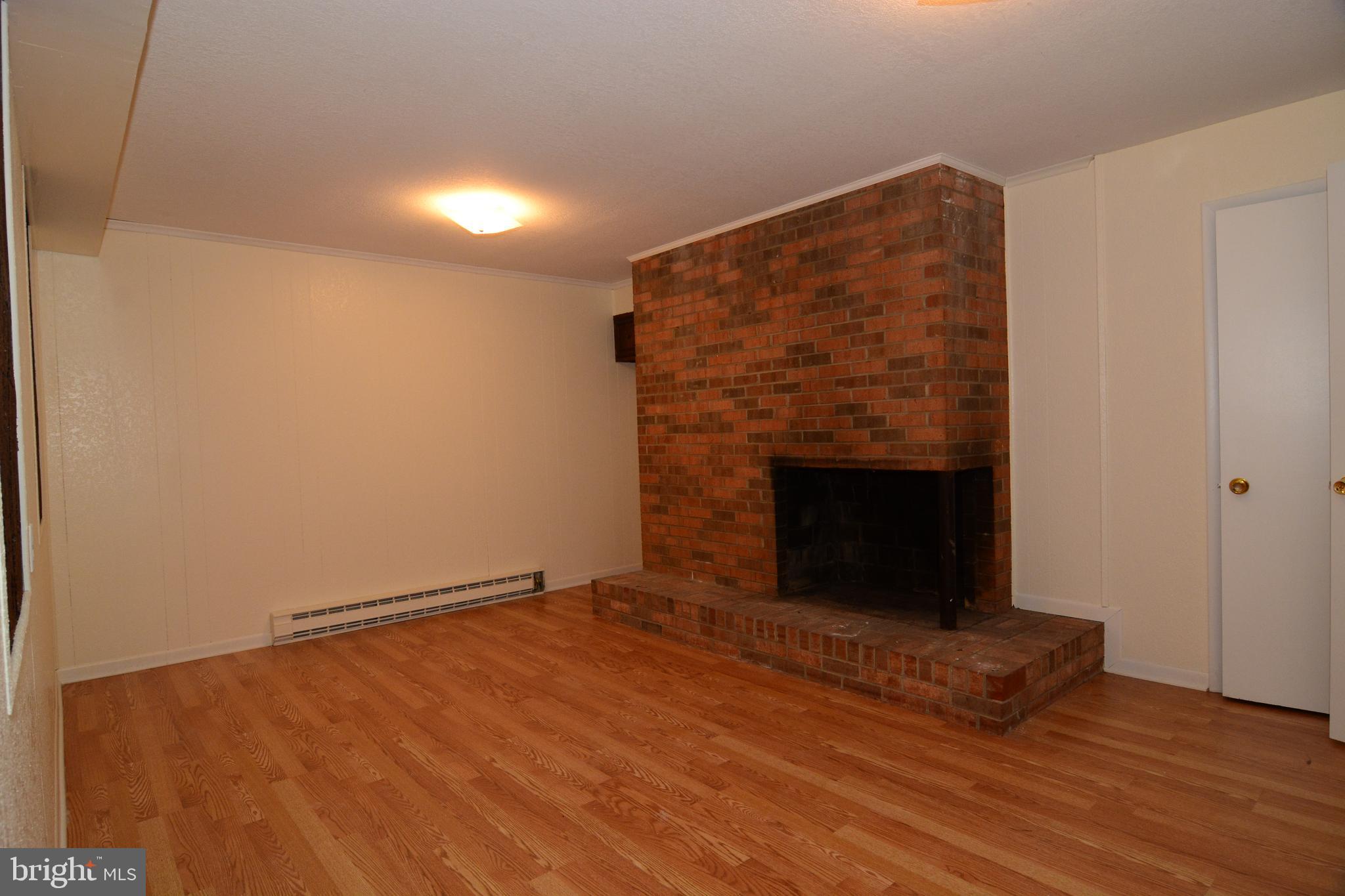 10212 East Hunter Valley Road Vienna, VA 22181 - Photo 33 of 40 Gallery Image 33