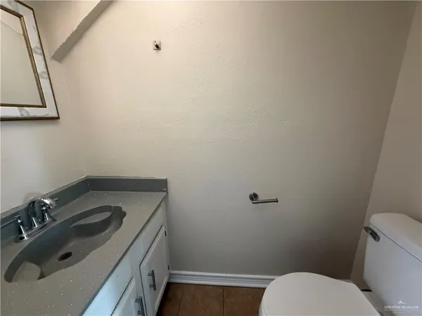 $990 | 3208 North 25 1/2 Street, McAllen, TX 78501