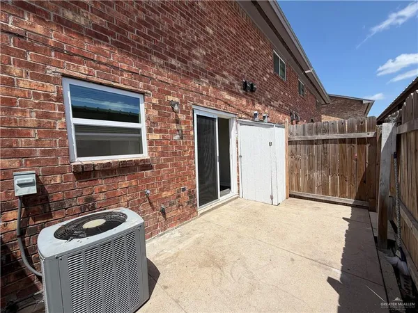 $990 | 3208 North 25 1/2 Street, McAllen, TX 78501