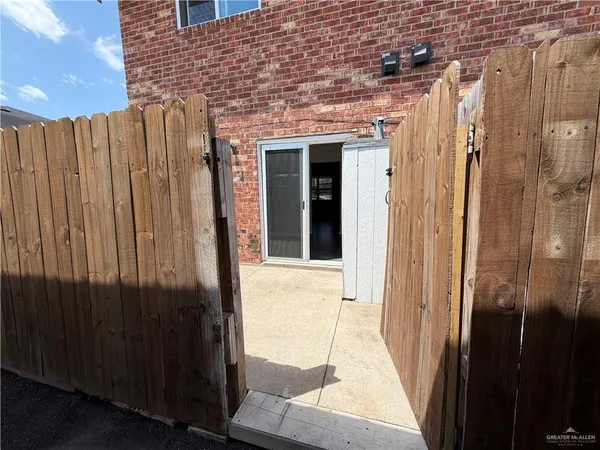 $990 | 3208 North 25 1/2 Street, McAllen, TX 78501
