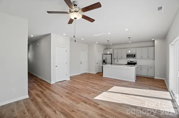 $2,500 | 4017 Jenison Vly Court, Charlotte, NC 28214