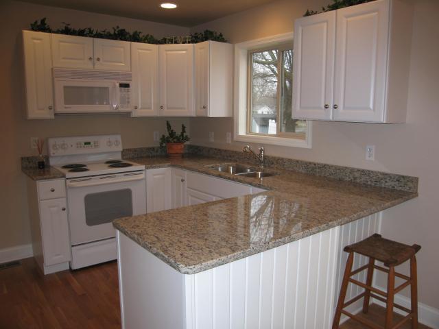 2475 Shrewsbury Road Columbus, OH 43221 - Photo 2 of 11