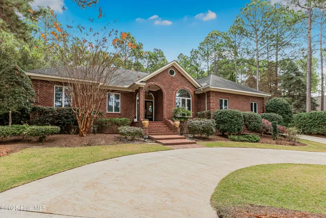 $685,000 | 214 Plantation Drive, Southern Pines, NC 28387