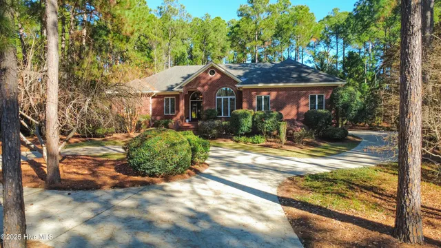 $685,000 | 214 Plantation Drive, Southern Pines, NC 28387