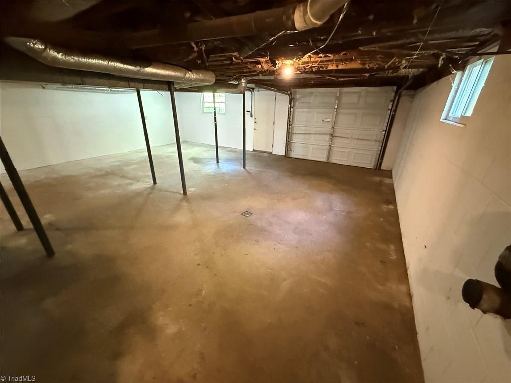 2630 Farmbrook Road Winston-Salem, NC 27103 - Photo 12 of 14