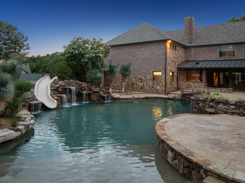 1609 Noble Way Flower Mound, TX 75022 - Photo 34 of 38