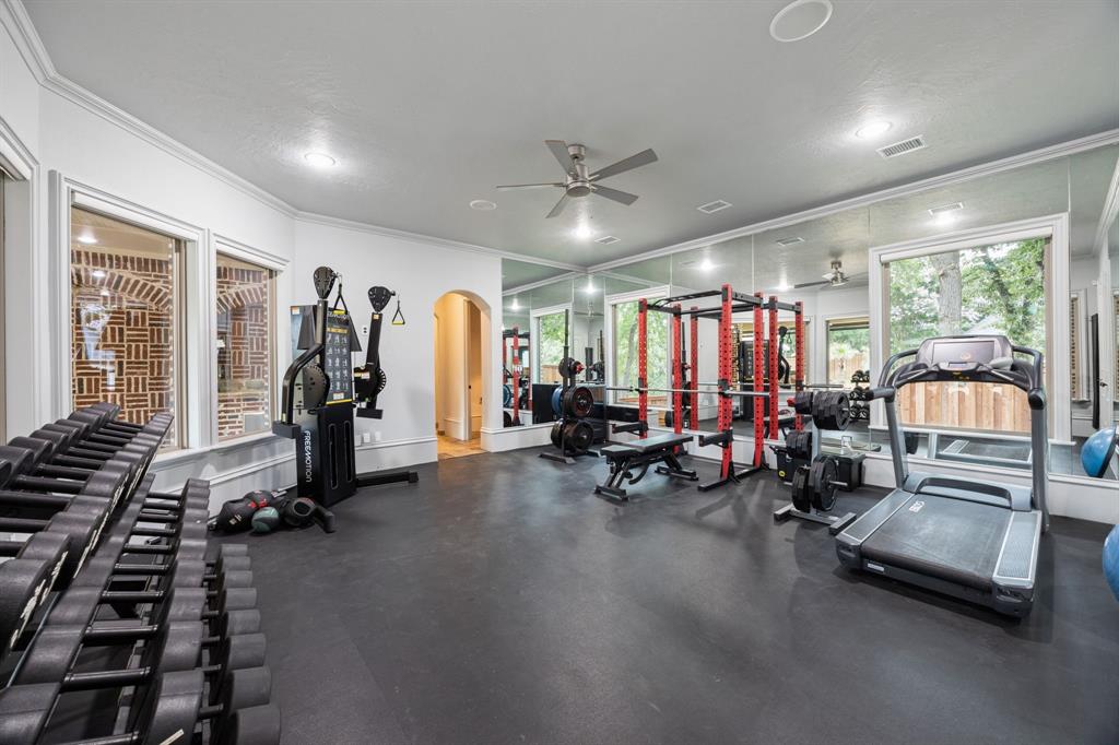 1609 Noble Way Flower Mound, TX 75022 - Photo 9 of 38