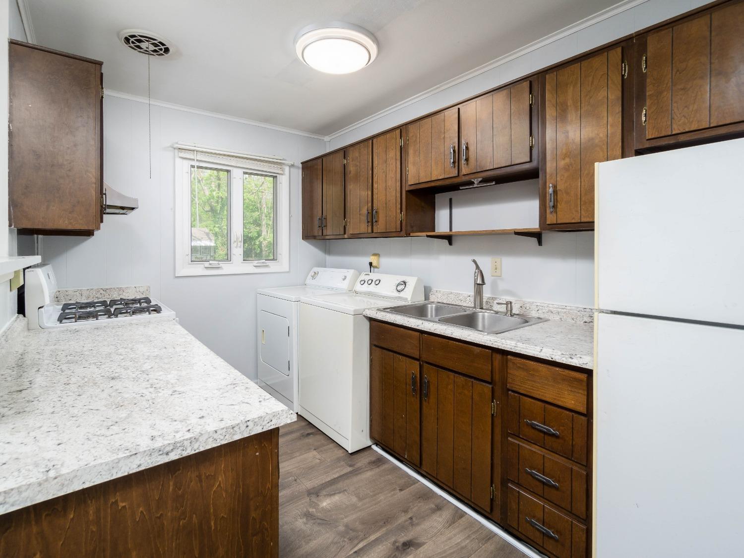 9606 Pippin Road Cincinnati, OH 45231 - Photo 14 of 26