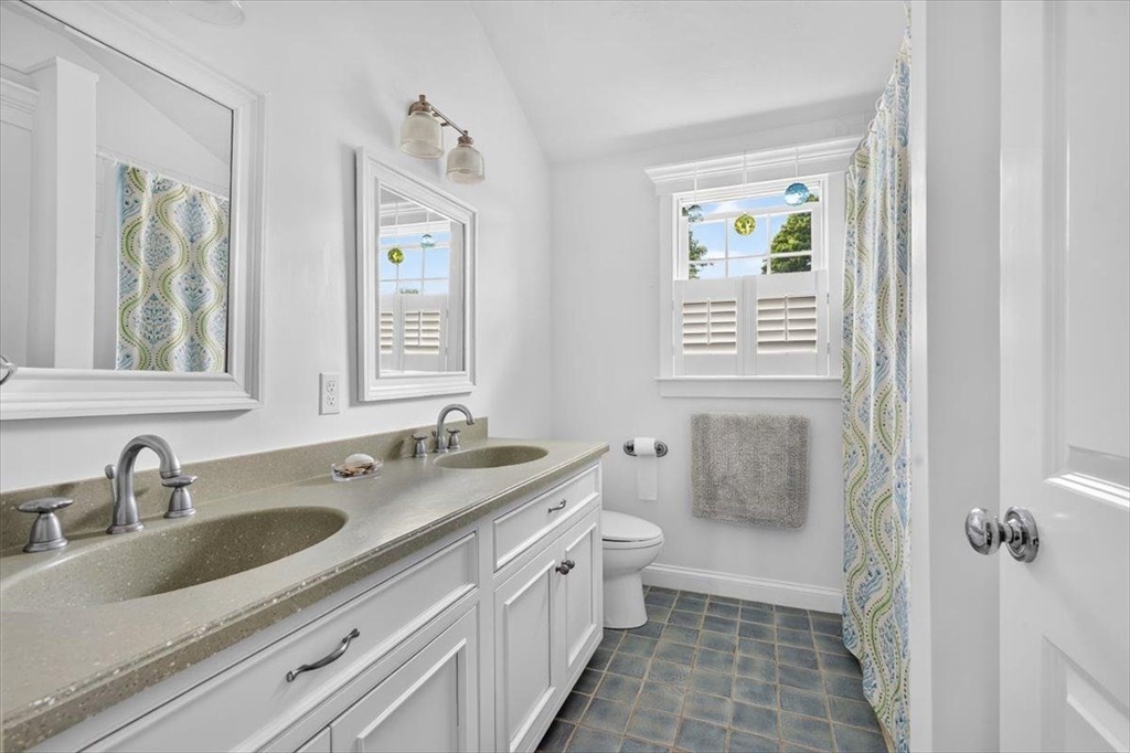 50 Kimball Beach Road Hingham, MA 02043 - Photo 34 of 40