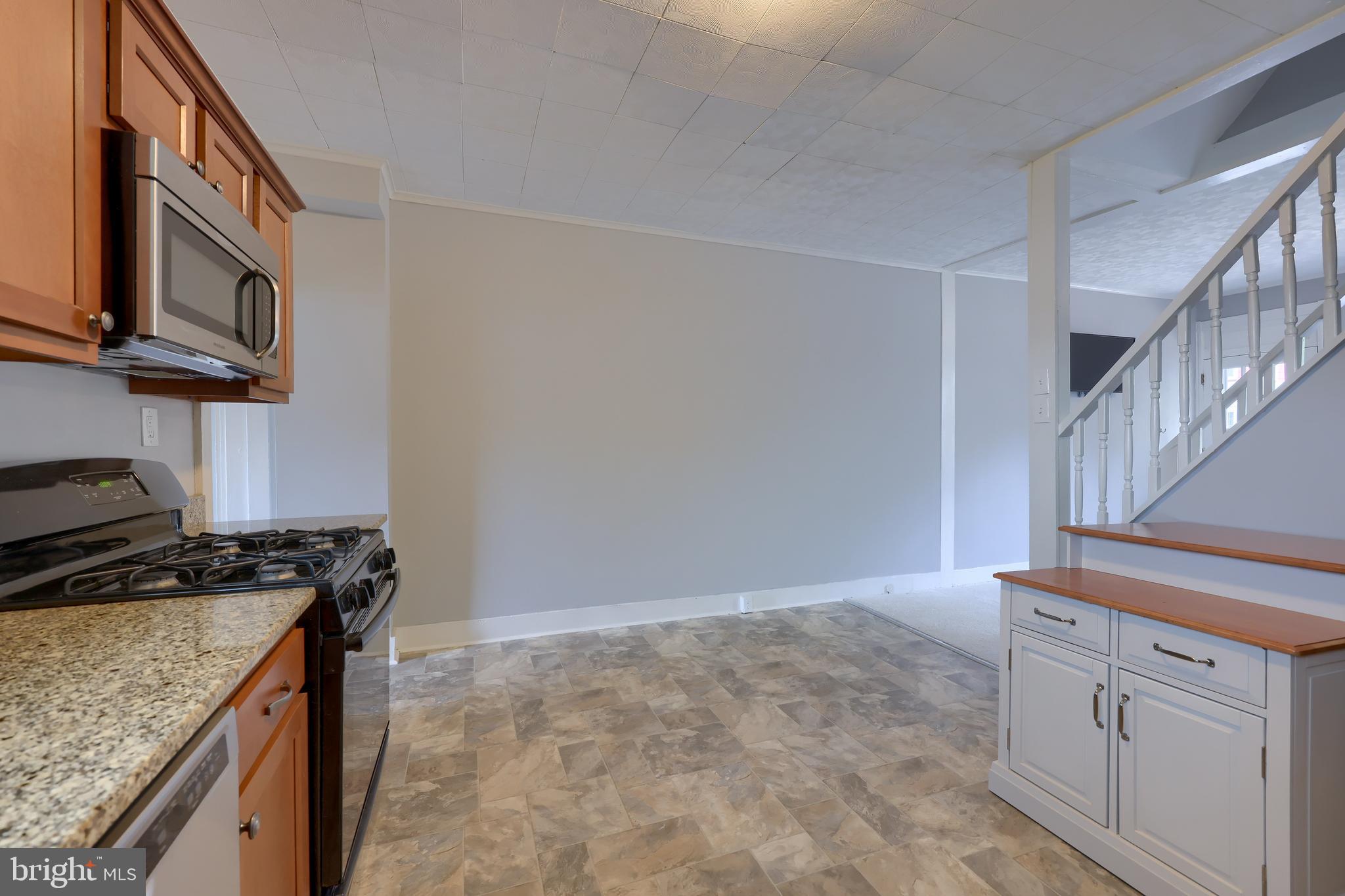 76 Front Street Lititz, PA 17543 - Photo 13 of 24