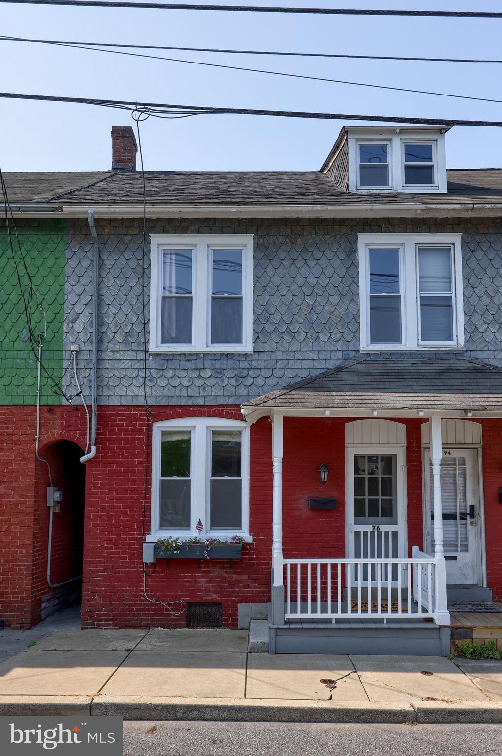 76 Front Street Lititz, PA 17543 - Photo 4 of 24