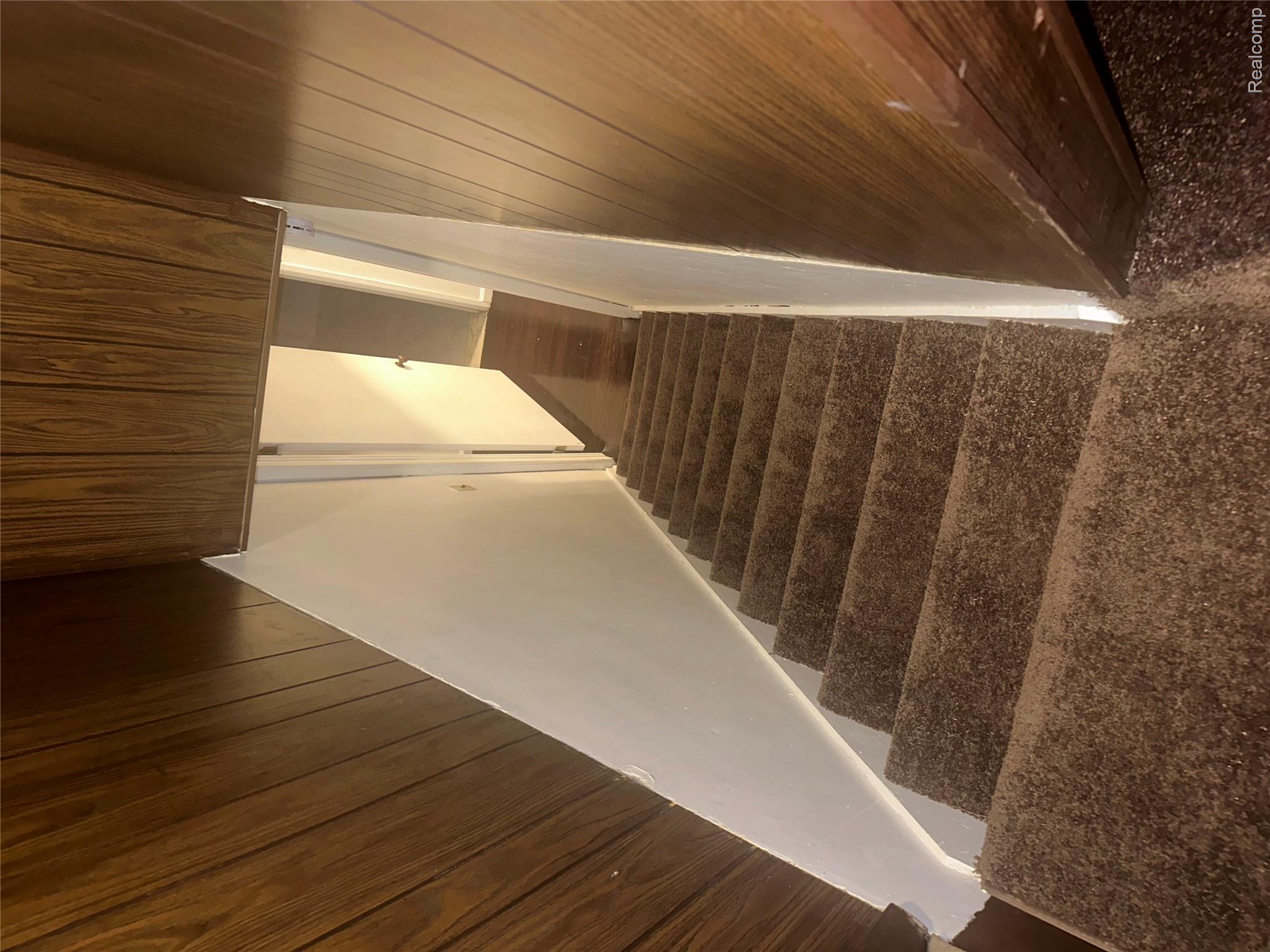 20065 Southfield Road Detroit, MI 48235 - Photo 11 of 17 View of stairway