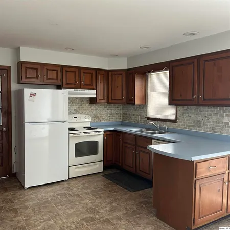 $1,400 | 1621 Aspen Drive, Quincy, IL 62305