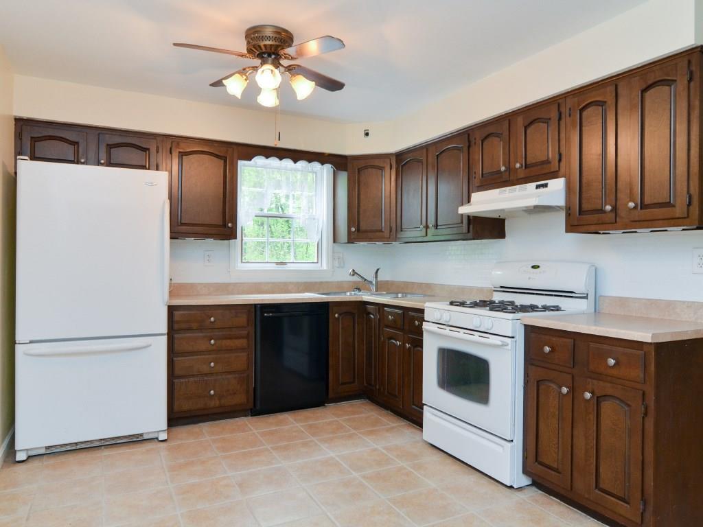 115 Syl Road Sewickley, PA 15143 - Photo 6 of 20 kitchen with newer appliances