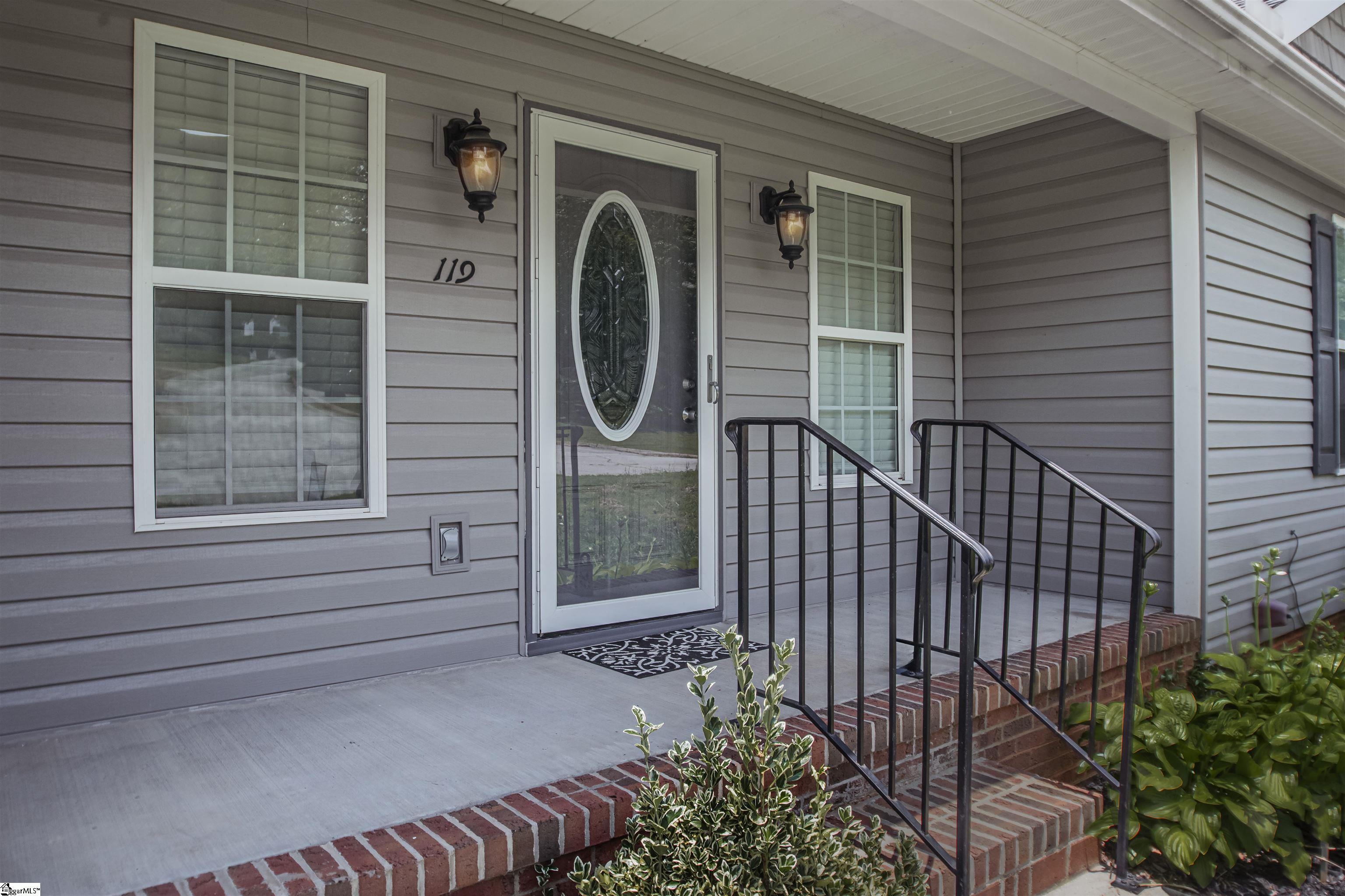 119 Nicholas Court Easley, SC 29640 - Photo 3 of 26