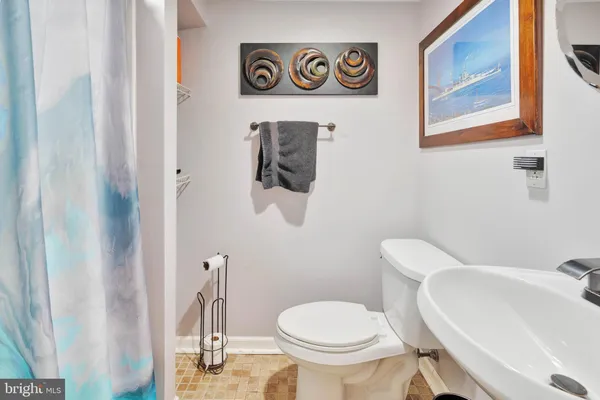 $235,000 | 437 Park Drive, Glenolden, PA 19036