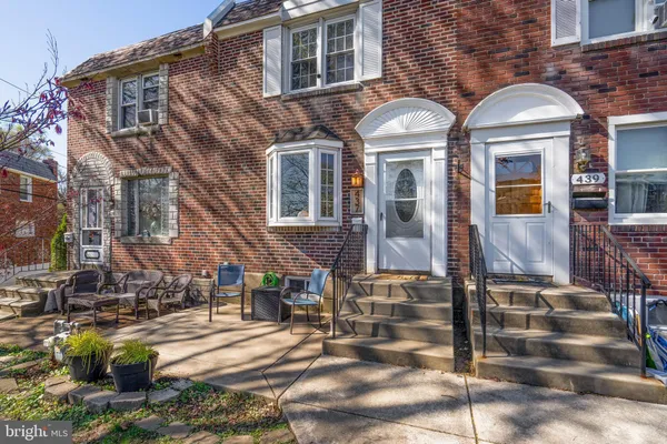 $235,000 | 437 Park Drive, Glenolden, PA 19036