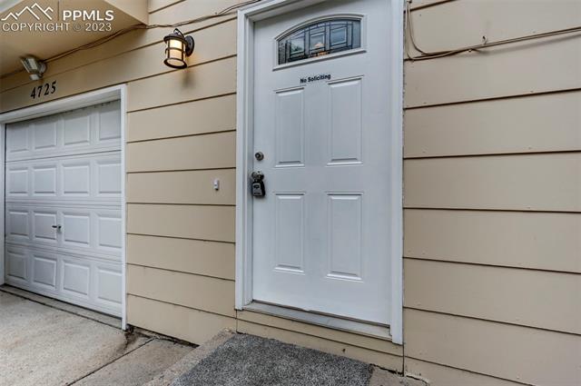 4725 Cheerful Road Colorado Springs, CO 80917 - Photo 3 of 41